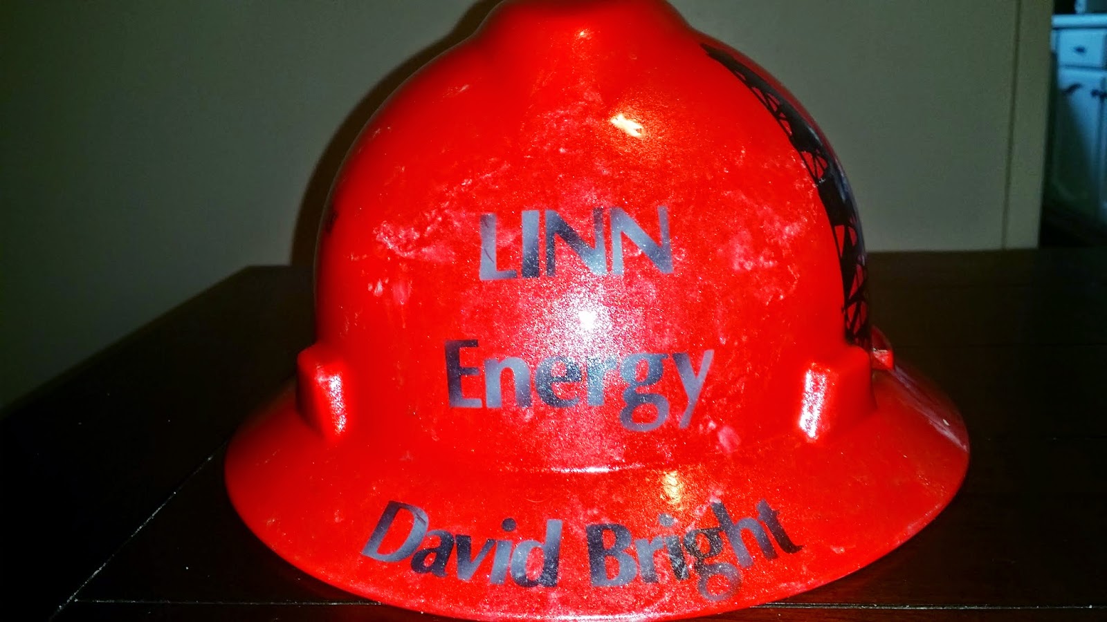 Zimmer DesignZ Custom Paint Cool hard hats painted this weekend.