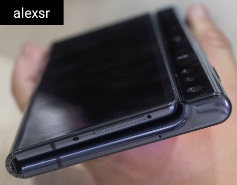 هاتف Huawei Mate X هو ليس أول هاتف قابل للطي