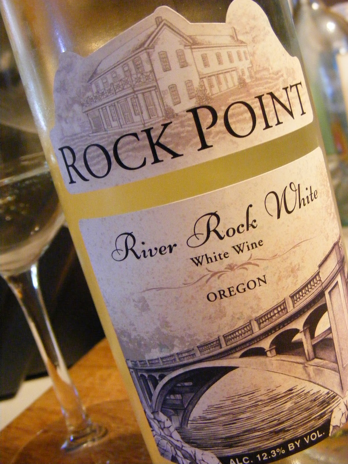 Now And Zin Rock Point River Rock White Oregon 