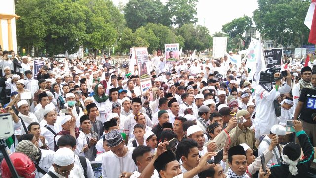Demi Ikuti Aksi 212, 10 Ribu Warga Cianjur Rela Jalan Kaki Ke Jakarta