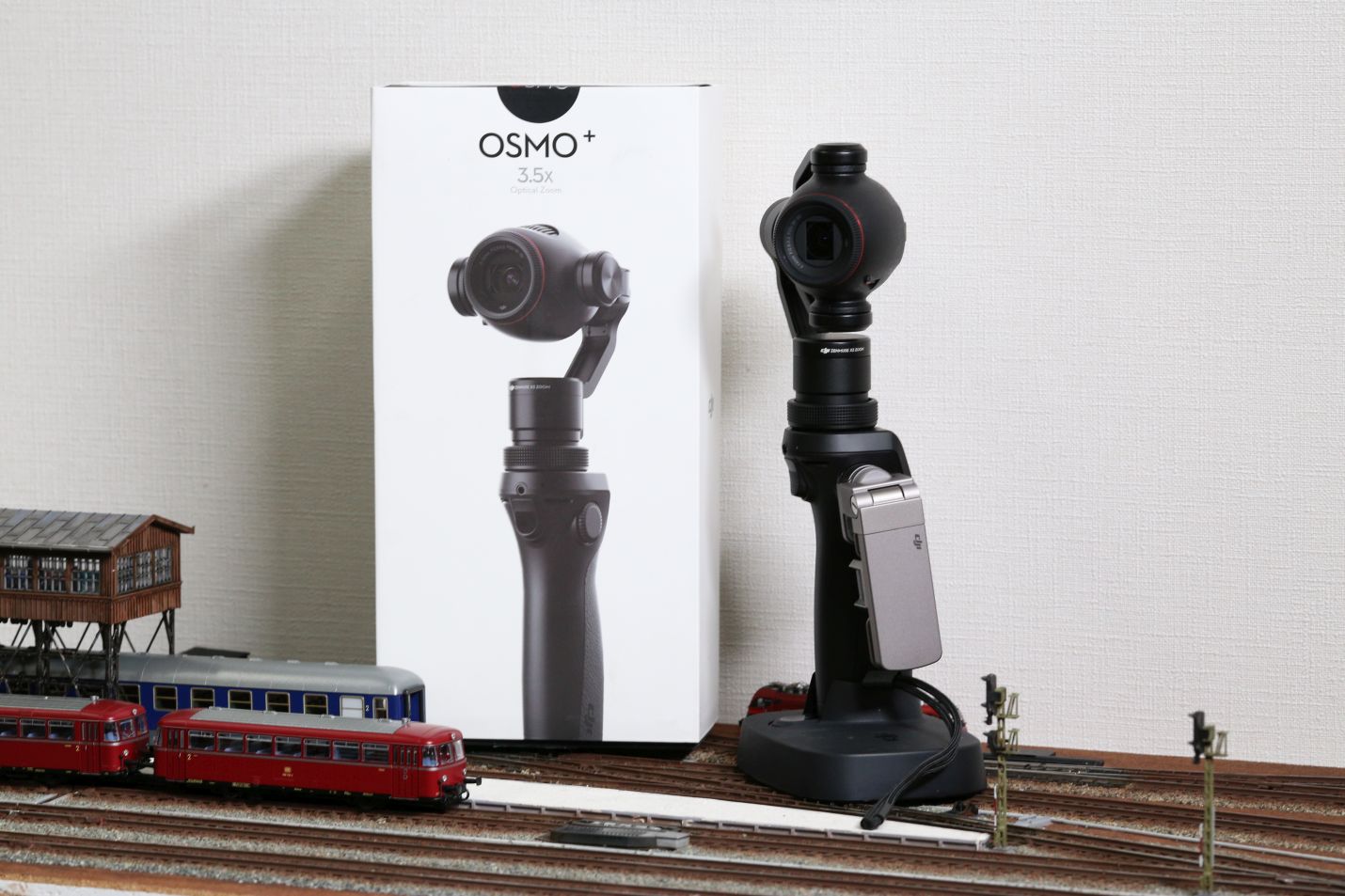 コカ・コーラが発売したお祝い缶の隠れた要素をチェックしてみよう