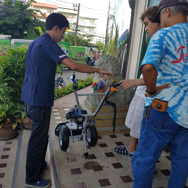 เครื่องตัดหญ้ารถเข็น สำหรับตัดหญ้าสนามหญ้า