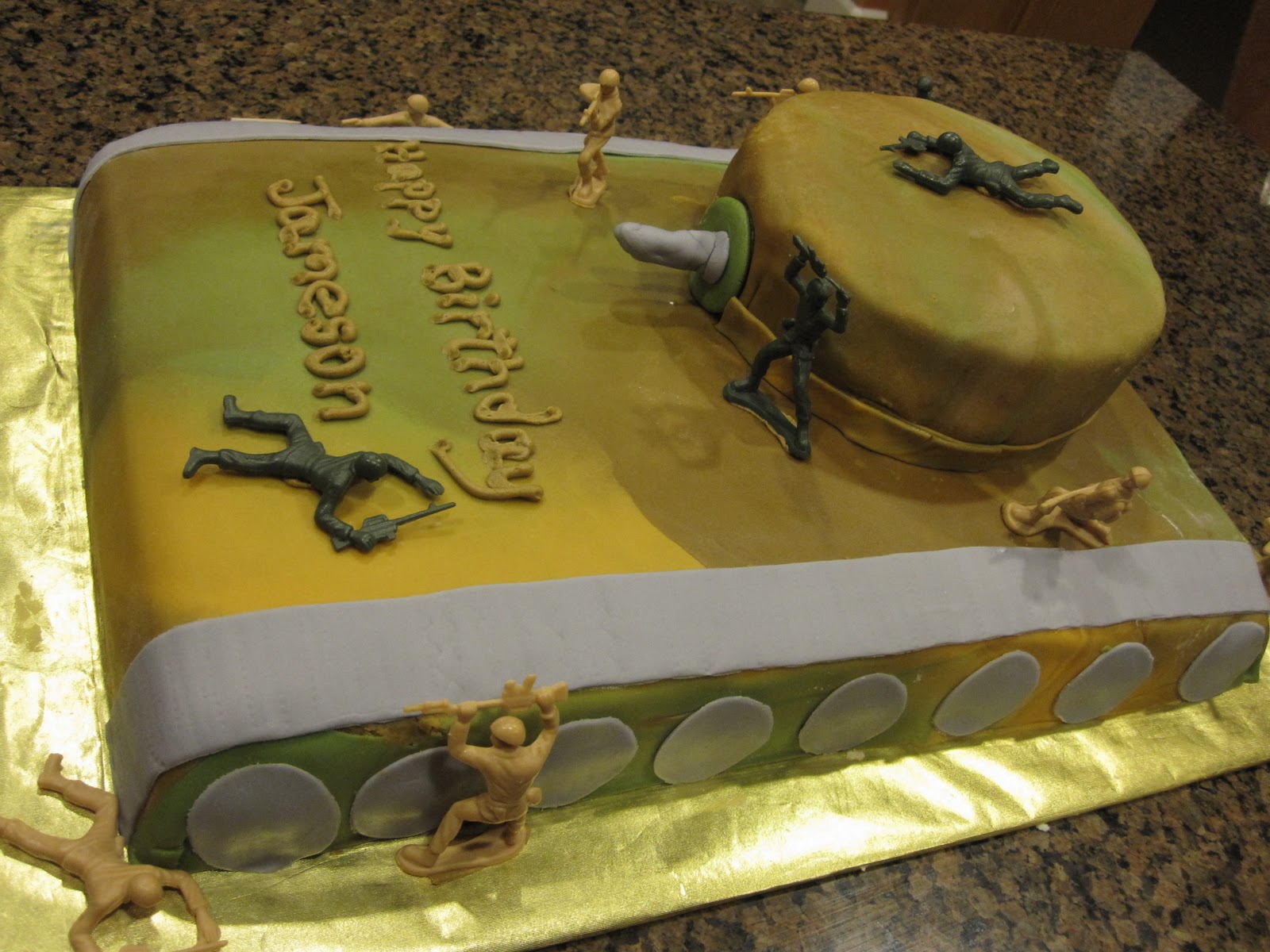 Cakes by Dora GI Joe Tank Cake