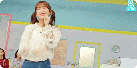 몇년만에 다시 춰도 귀여운 아린이의 BOO.gif | 인스티즈