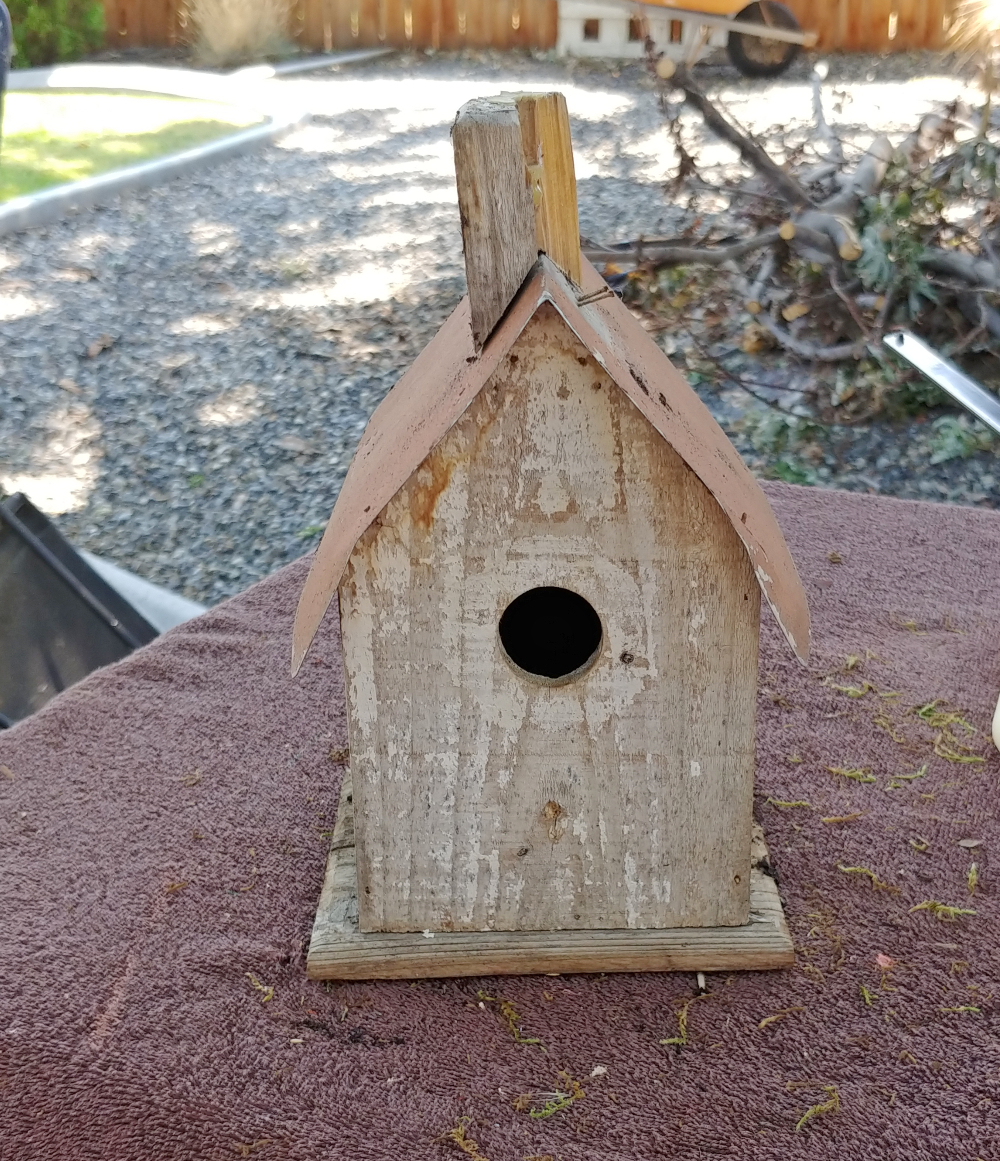 upcycled birdhouse