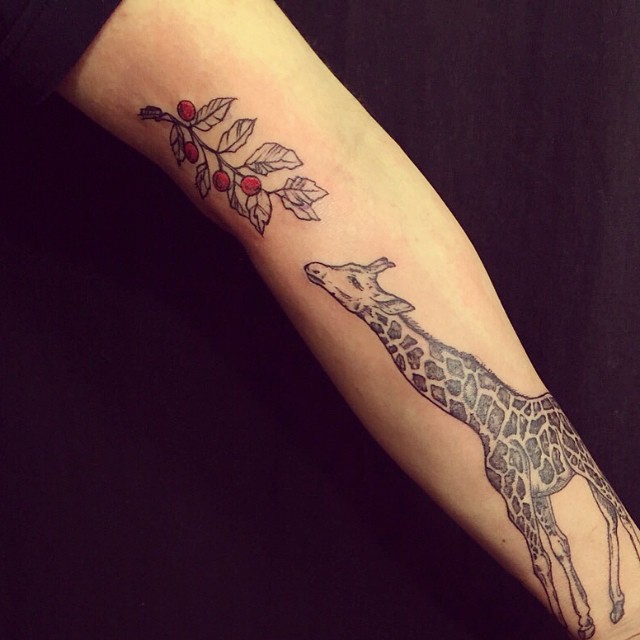 tatuagem de girafa tatuagem de girafa