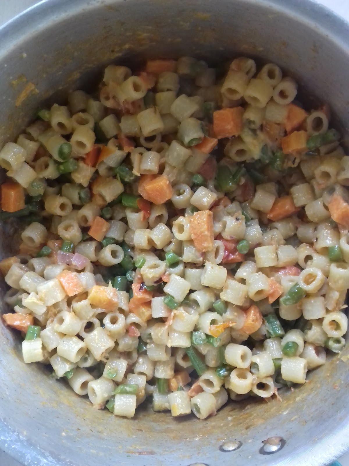 CHEDDAR CHEESE VEGETABLE PASTA