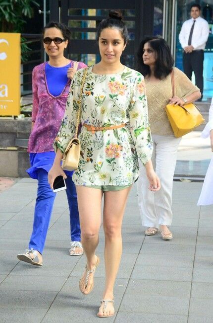 heroines without makeup pics