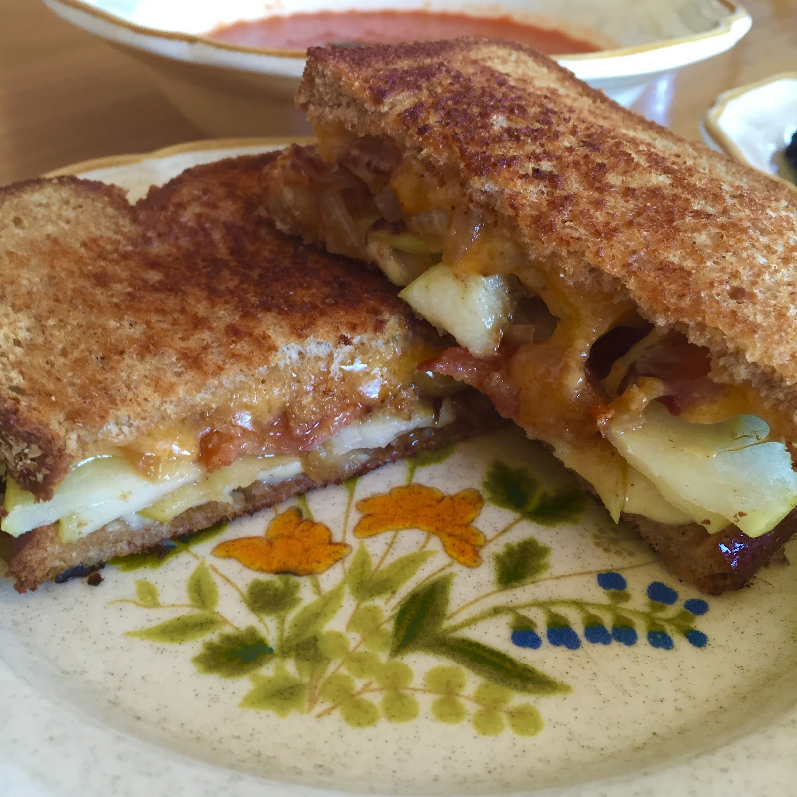 Food, Laughter and Happily Ever After Bacon, Apple, and Onion Grilled Cheese