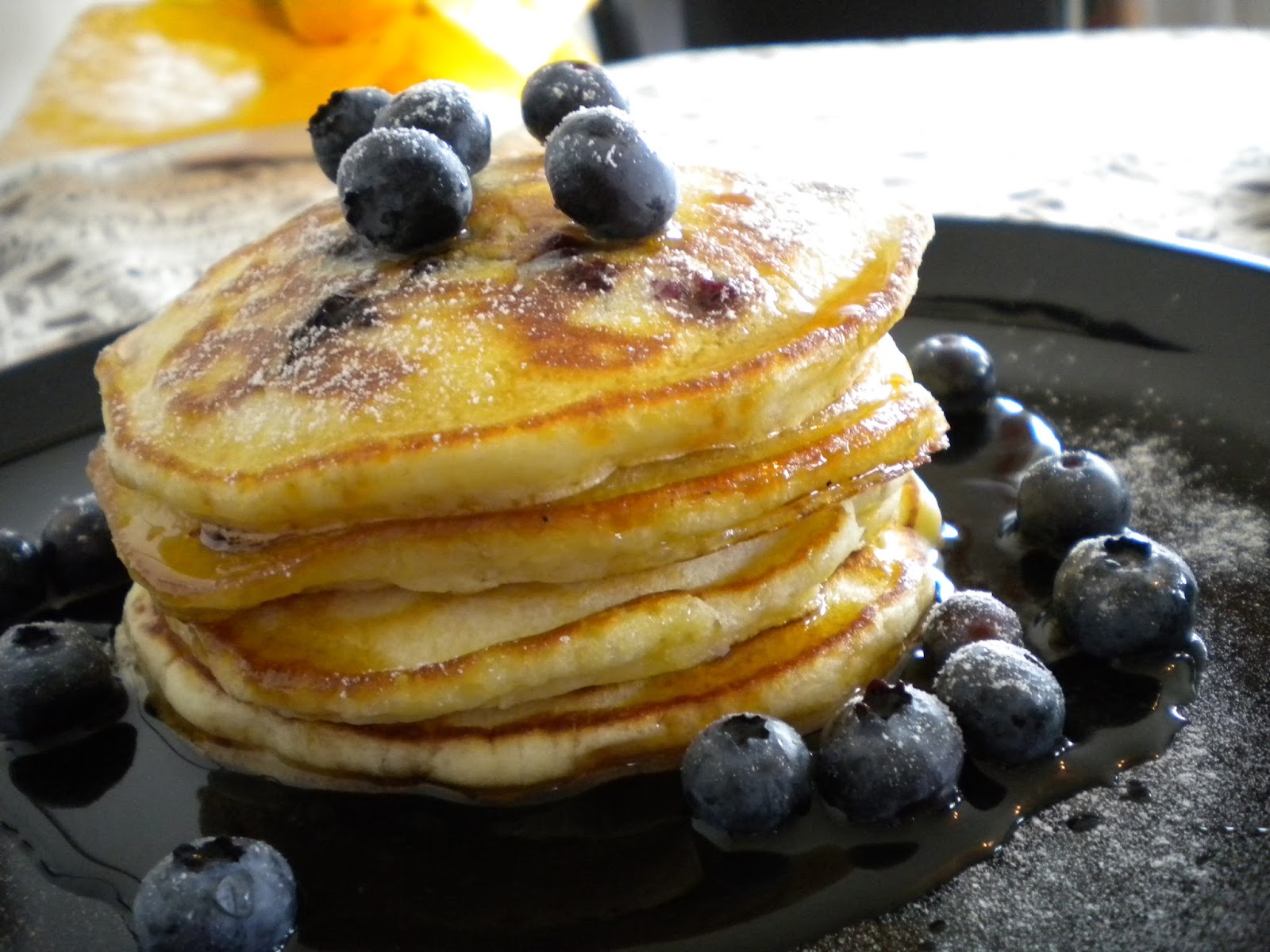 Cookingaround : Blueberry Pancakes Recipe