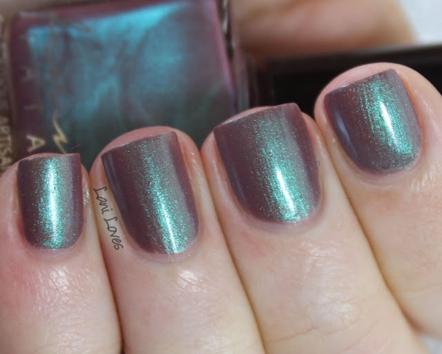 Femme Fatale Cosmetics Hundred Years Winter nail polish swatches & review