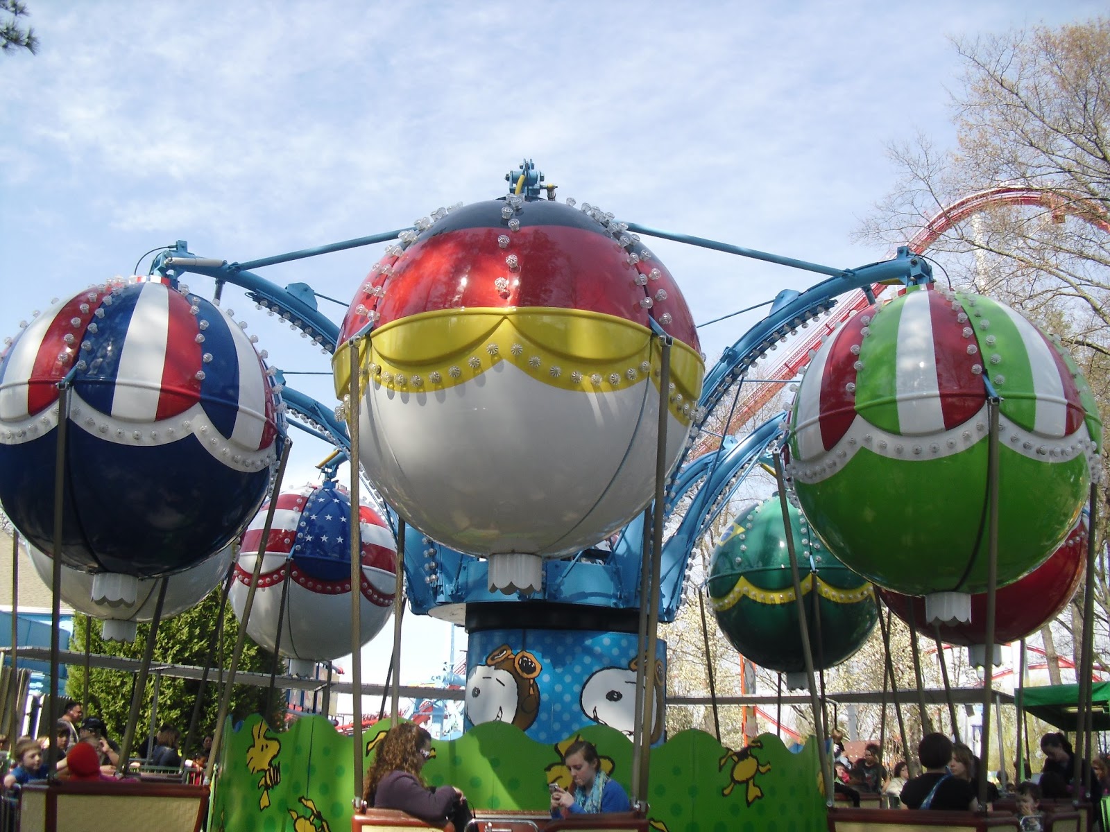 Travel NC With Kids Carowinds Flying Ace Balloon Race Ride in