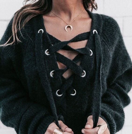 Outfit Inspiration: Lace-Up 