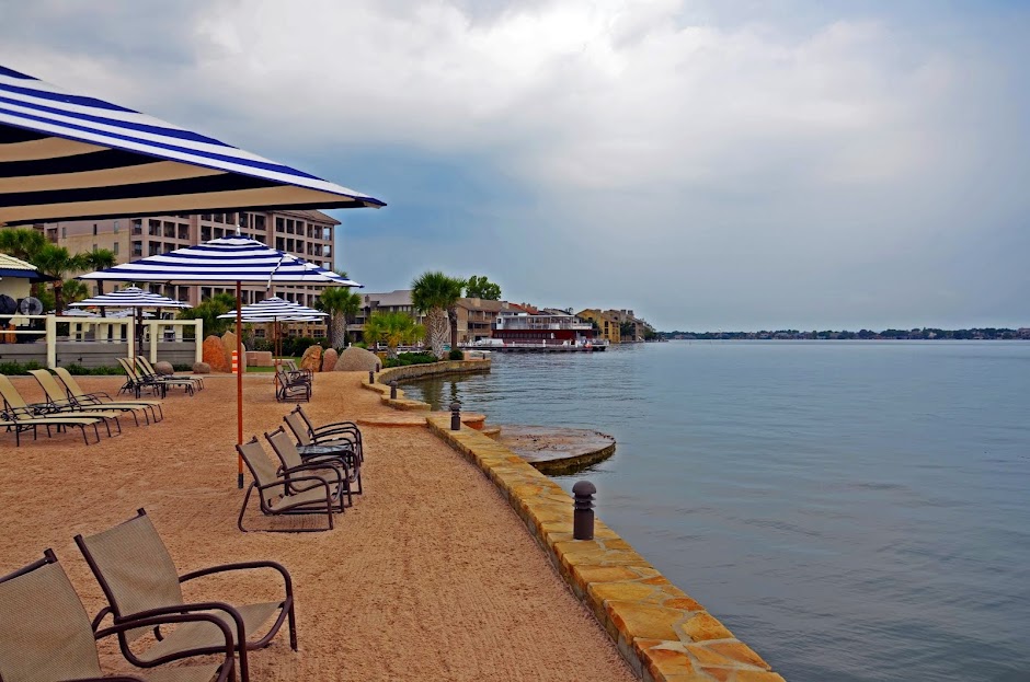 Many Reasons To Smile Yacht Club Horseshoe Bay Resort & Spa