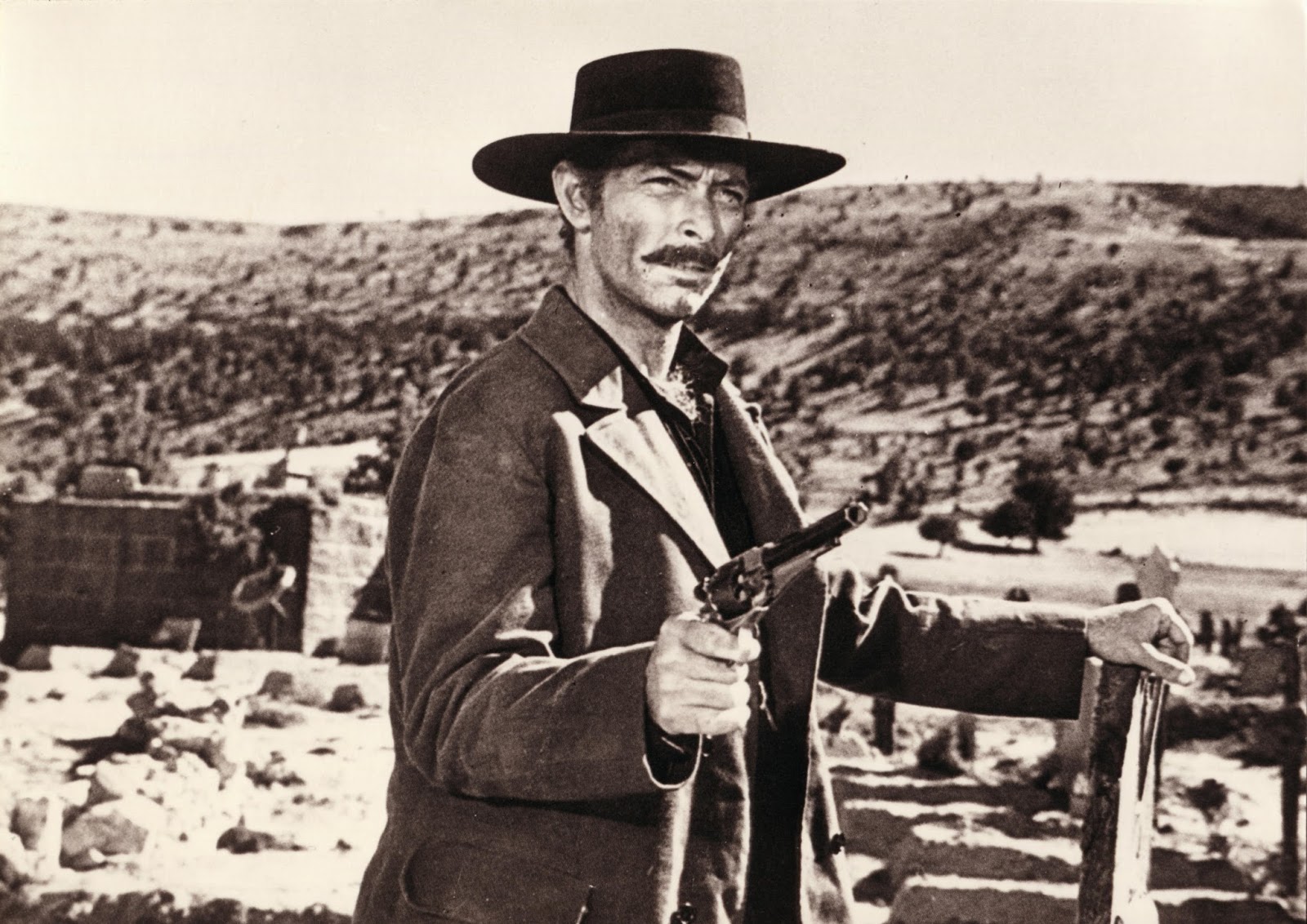 MON NOM EST PERSONNE LES IMAGES DU WESTERN SPAGHETTI. "LE BON, LA BRUTE ET LE TRUAND", 1966.