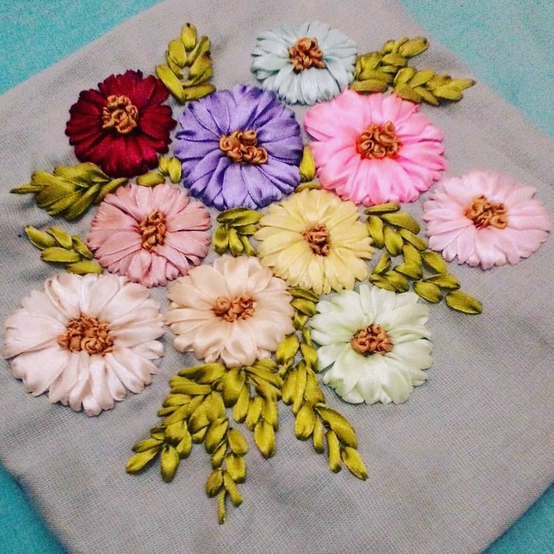 Menyulam untuk Dekorasi di Dinding, mengisi Akhir Pekan