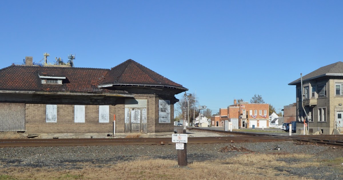 Towns and Nature Deshler, OH DR Tower B&O vs. B&O, Depot and Freight