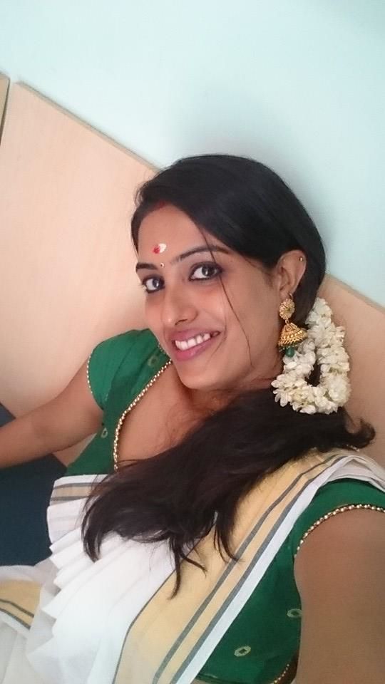 INDIAN TV SERIAL ACTRESS BEAUTY TIPS Kerala House Wife 36180 Hot Sex Picture photo