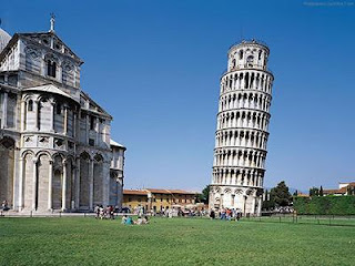 Menara Pisa di Roma, Italia