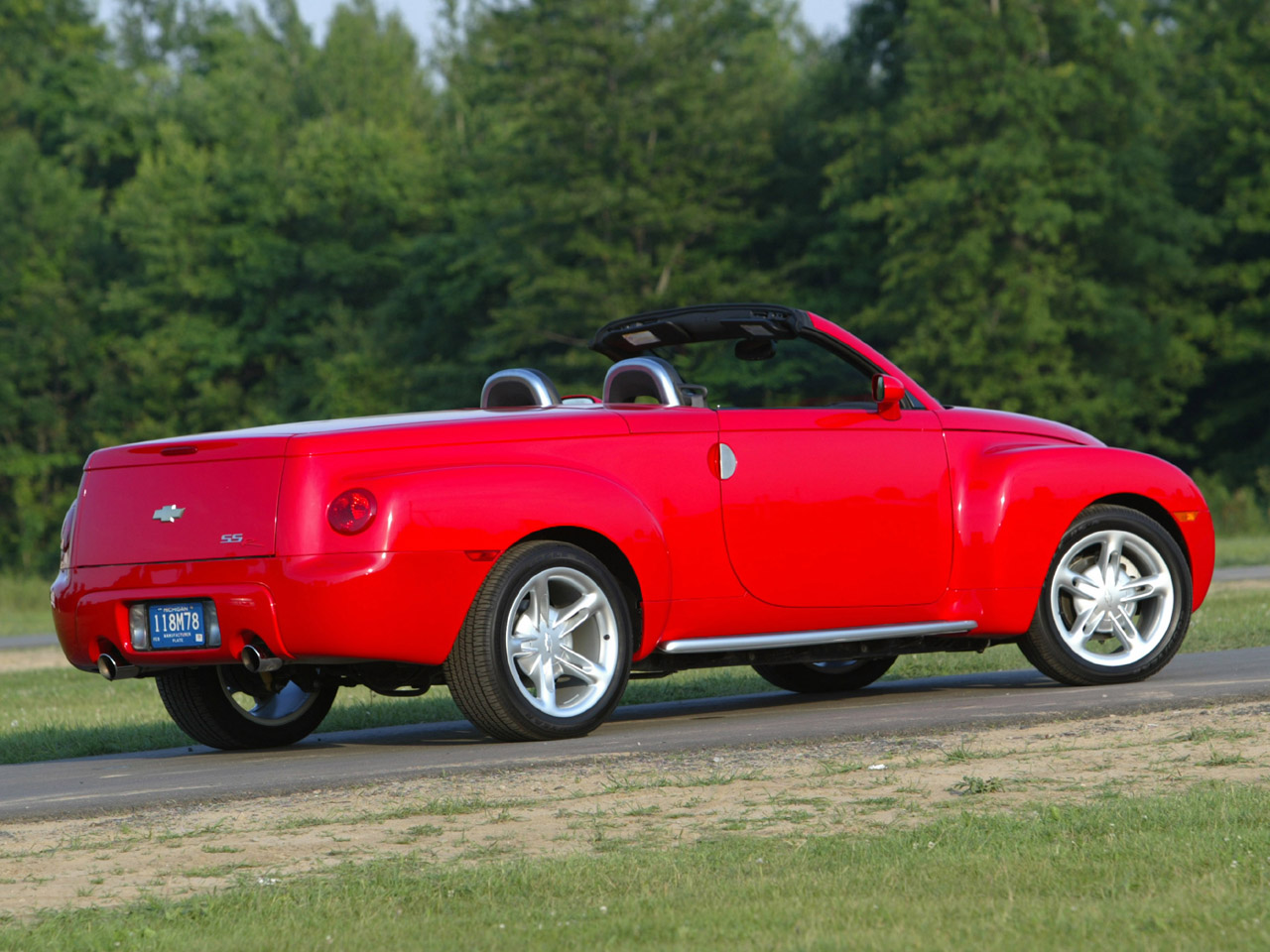 Chevrolet SSR Car Barn Sport