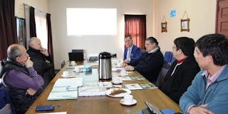 Con el objetivo principal de encontrar soluciones al tratamiento de residuos sólidos, alcaldes de la región conformarán la Asociación de Municipalidades Araucanía Sur. Con el objetivo principal de encontrar soluciones al tratamiento de residuos sólidos, alcaldes de la región conformarán la Asociación de Municipalidades Araucanía Sur.