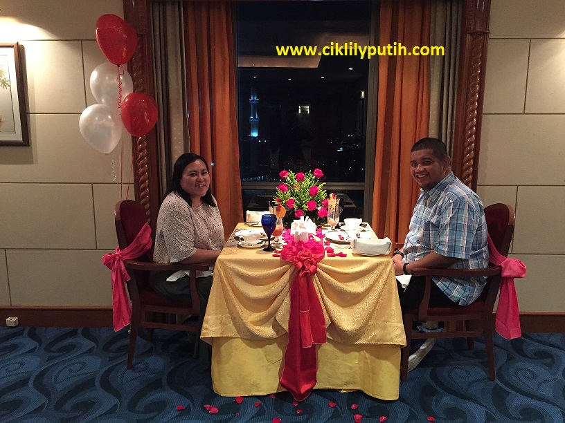 CikLilyPutih The Lifestyle Blogger Candle Light Dinner Di Club Lounge