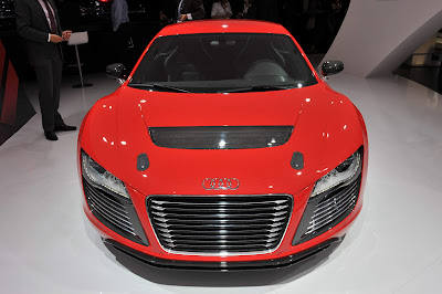 Audi-R8-eTron-Concept-Front-View