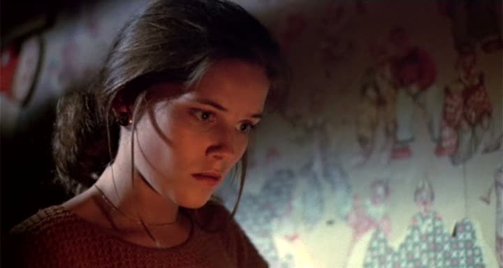 Actress Kate McNeil: Kate McNeil in The House on Sorority Row