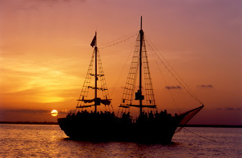 Columbus caravel galleon 60 people