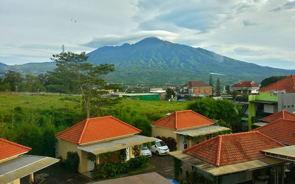 Daily Young Mom Stories Review Riverstone Hotel Cottage Batu