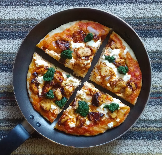 Skillet Pizza | Tawa Pizza - Eggless Recipe