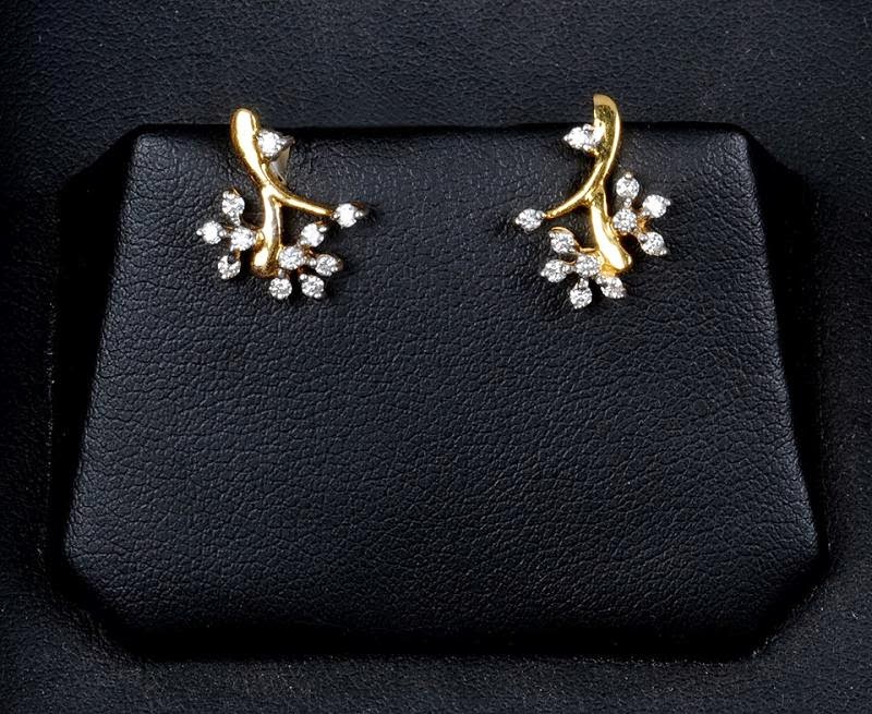 Indian Jewellery Designs: Diamond earrings designs