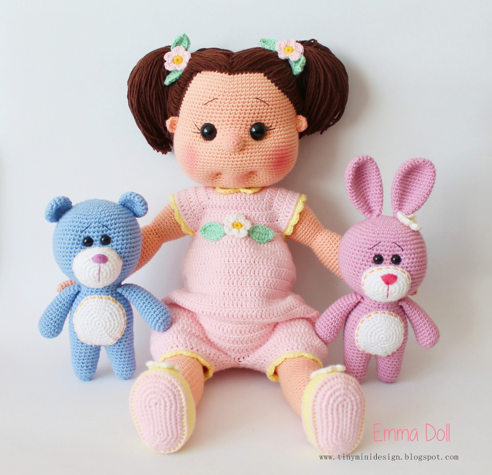 Amigurumi Emma Doll Tiny Mini Design