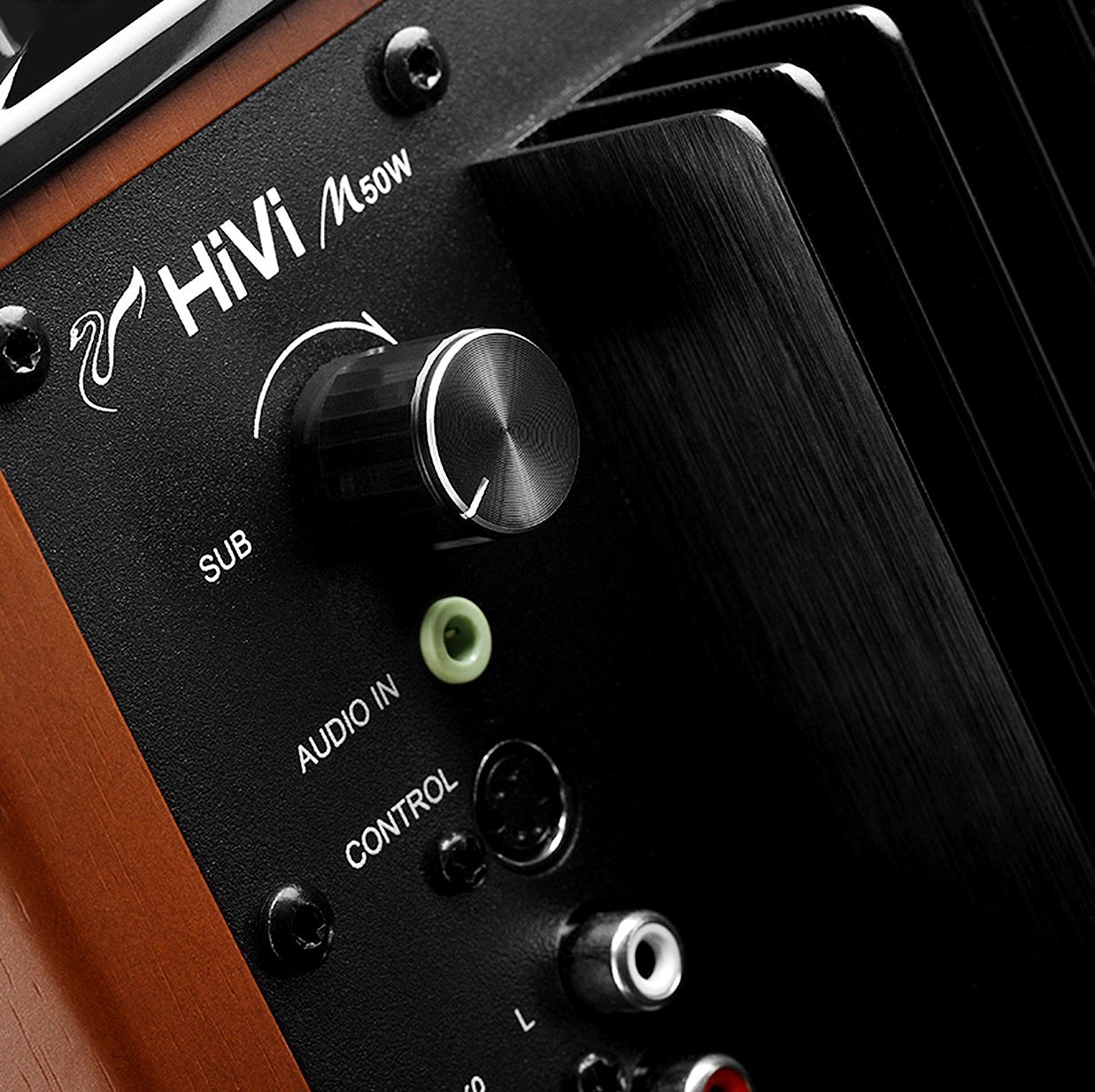 Thai Knows swans m50w