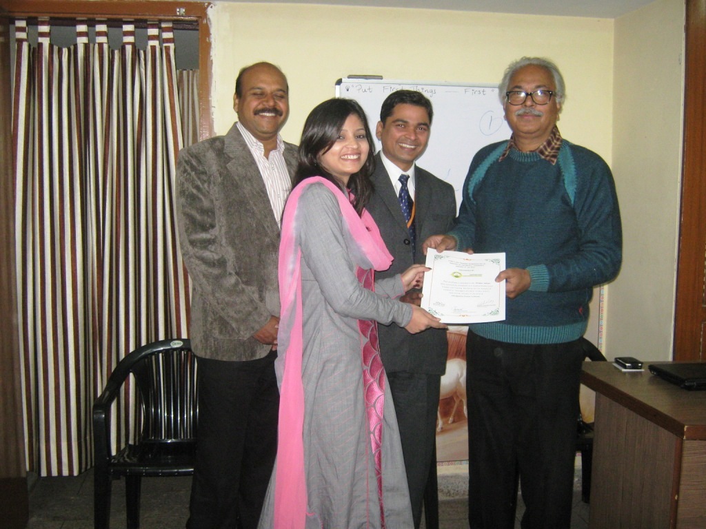 Hello Psychologist Child Development Counselling Center Lucknow9415370790 Dr. Rajesh