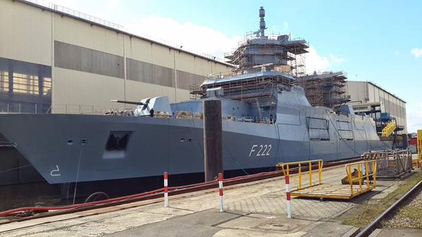 Photos%2Bof%2BF125%2B%2528Baden-W%25C3%25BCrttemberg%2529%2Bclass%2Bfrigates%2Bof%2Bthe%2BGerman%2BNavy%2Bunder%2Bconstruction%2B3.jpg
