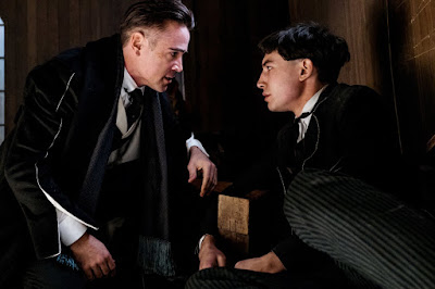 Image of Colin Farrell and Ezra Miller in Fantastic Beasts and Where to Find Them