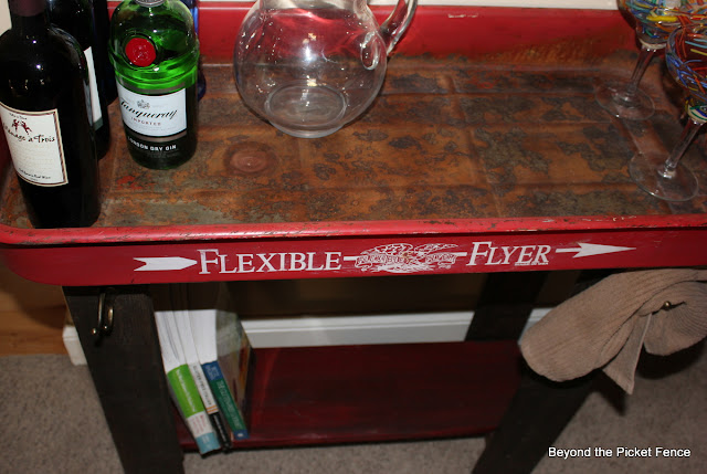 red wagon repurposed table http://bec4-beyondthepicketfence.blogspot.com/2012/08/flexible-flyer-fun.html