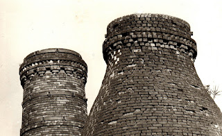 Bottle oven chimney ornamentation Photo: Terry Woolliscroft   Date: 1975