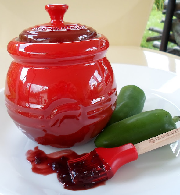 Le Creuset BBQ Pot with Silicone Brush - Cherry