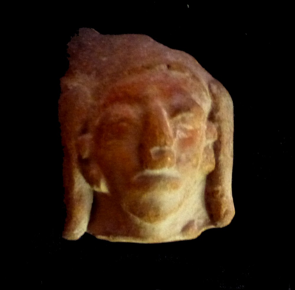 muzeeum Roman Clay Head possibly of a priest or deity circa 300AD