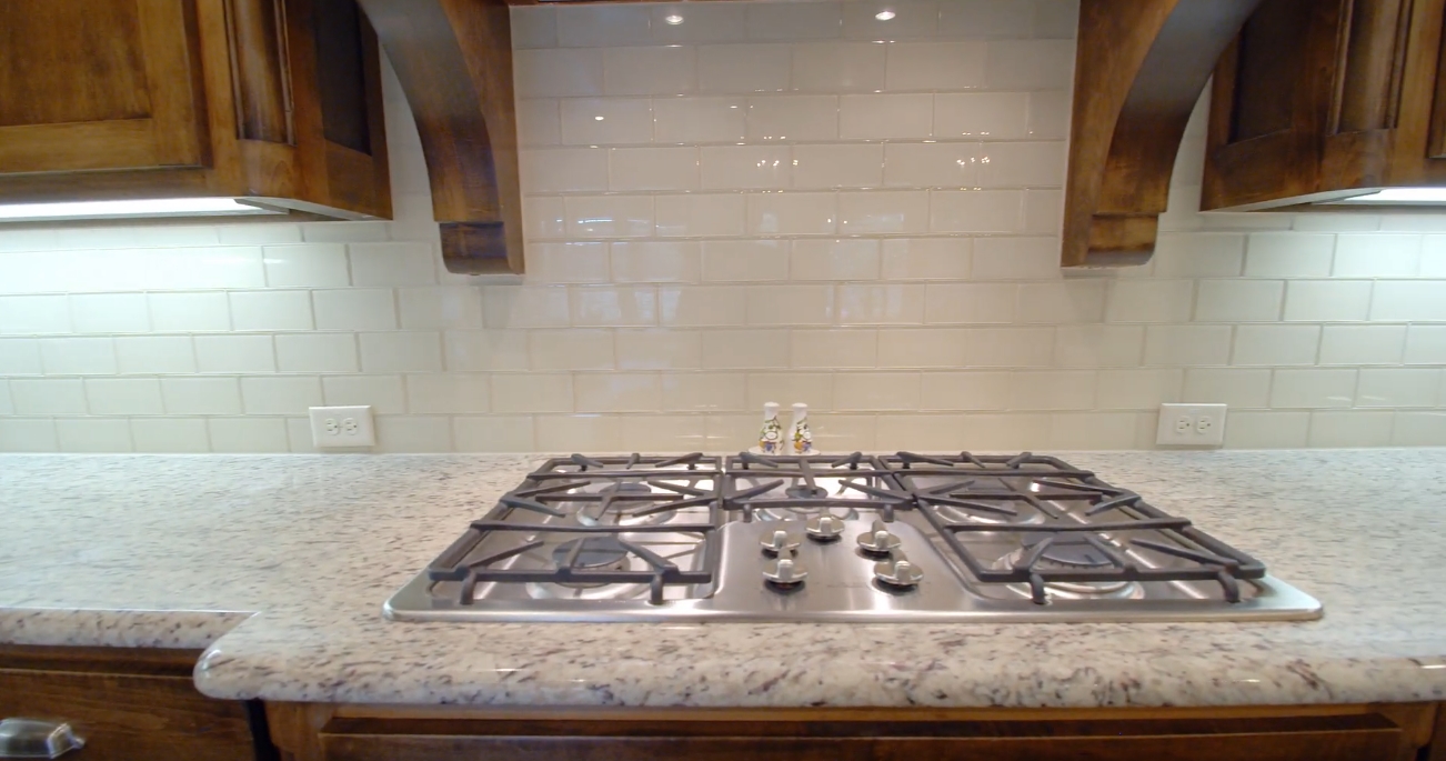 13 Photos vs. 1328 Horse Creek Dr, Frisco, TX Home Interior Design Tour