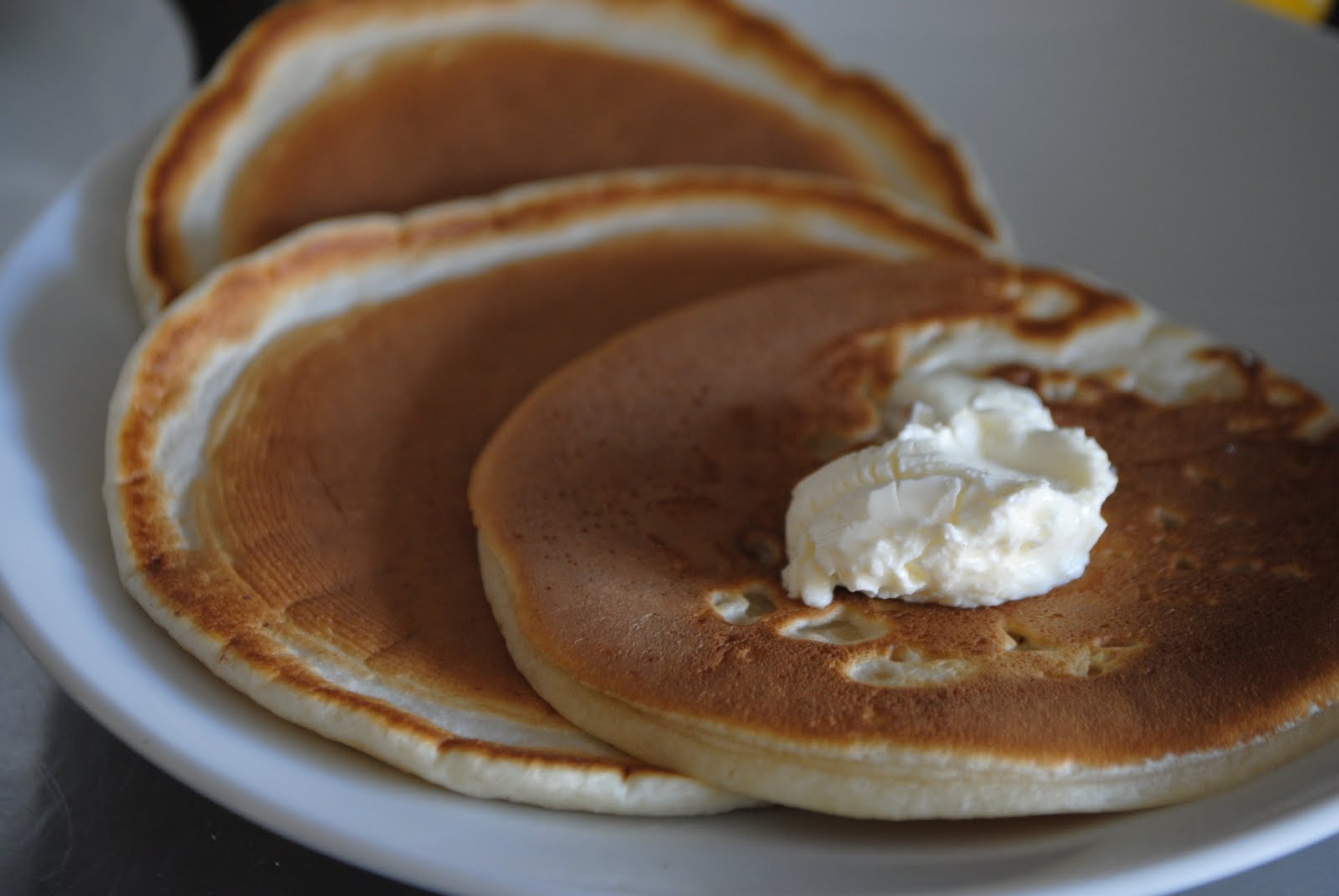 Love2Escape Hot Cakes!