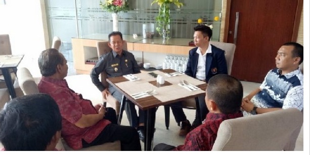 Tulang Bawang Barat Pengurus Persatuan Wartawan Indonesia (PWI) Kabupaten Tulang Bawang Barat mengutus 7 Orang pengurus PWI guna mengikuti Uji kompetensi Wartawan (UKW) Ke-XVII tahun 2018 pada 5-6 November 2018