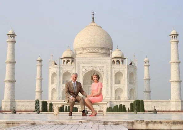 King Philippe and Queen Mathilde visited Taj Mahal in New Delhi. Queen Mathilde wore Natan Dress and natan shoes