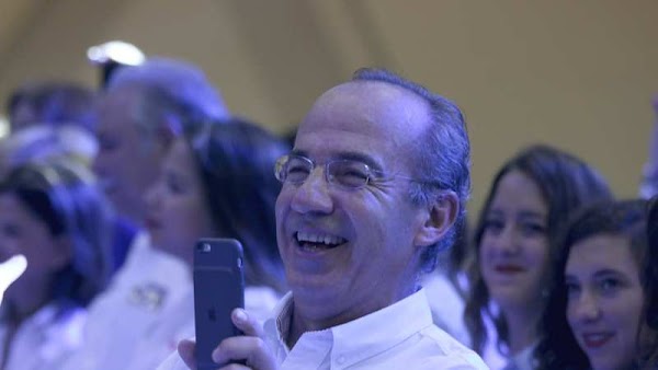 Calderón llama #pejechairos a los seguidores de López Obrador Calderón llama #pejechairos a los seguidores de López Obrador