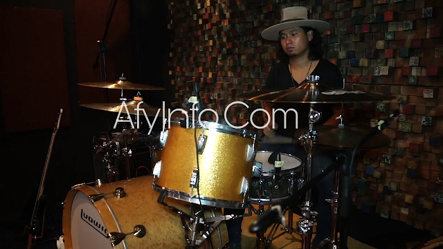 Drummer Aditya Wibowo