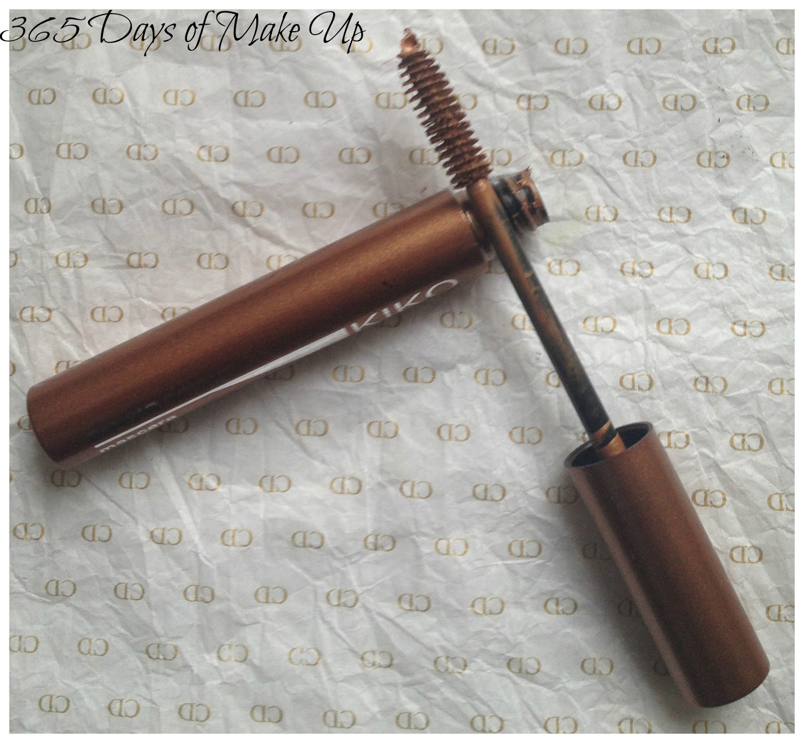 365 Days of MakeUp Day 110. Kiko Super Colour Mascara in 10 [Review