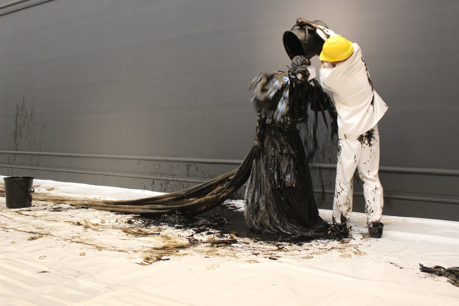 Jelili Atiku Let Me Clutch Thee