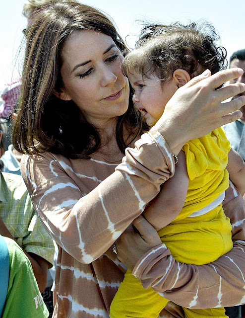 Crown Princess Mary of Denmark  visited a refugee camp in Jordan.